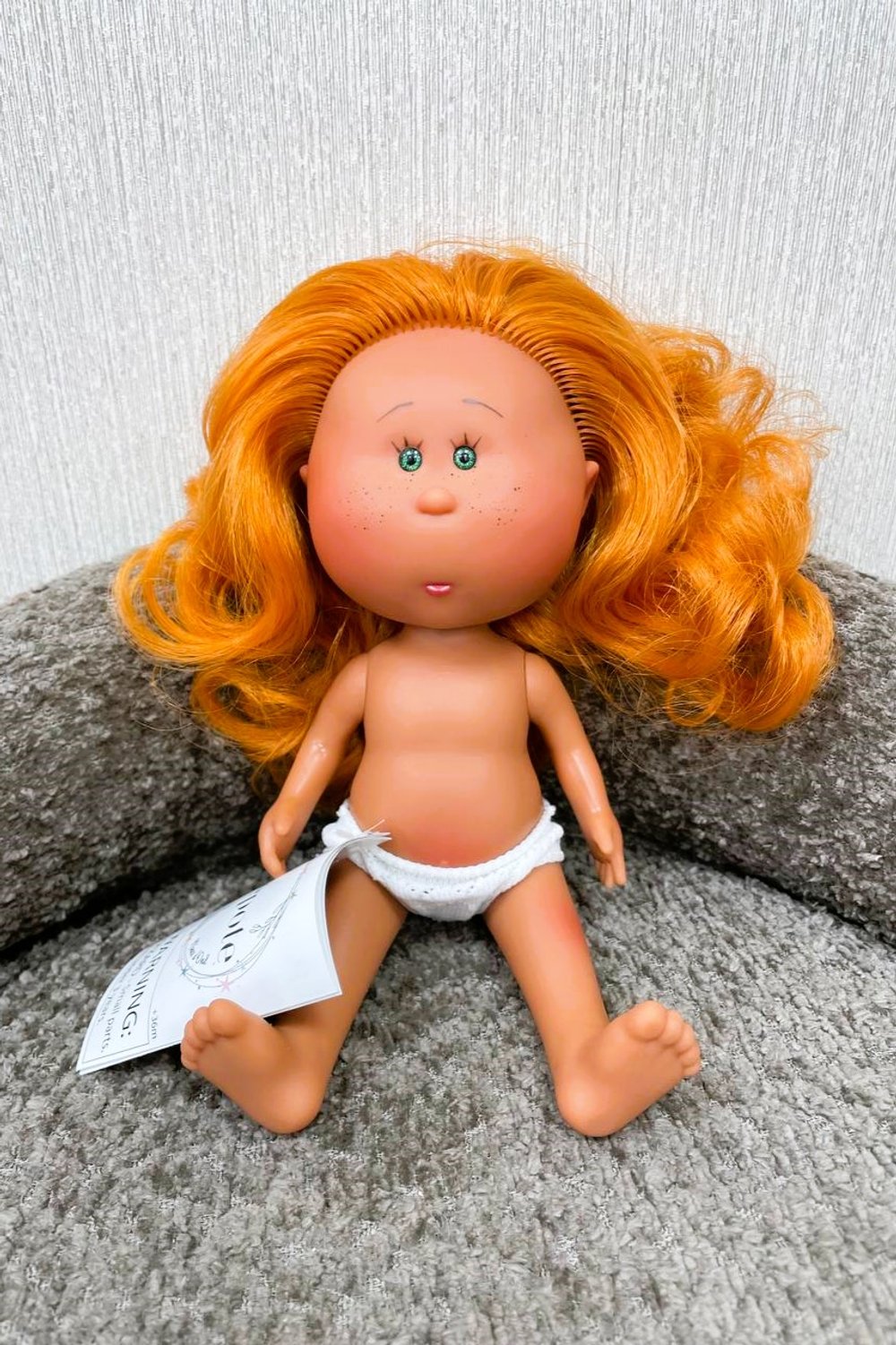 УЦЕНКА Кукла Nines виниловая 23см Little Mia Latina без одежды (3199WL5)