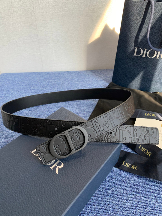 Двухсторонний ремень из телячьей кожи с тиснением