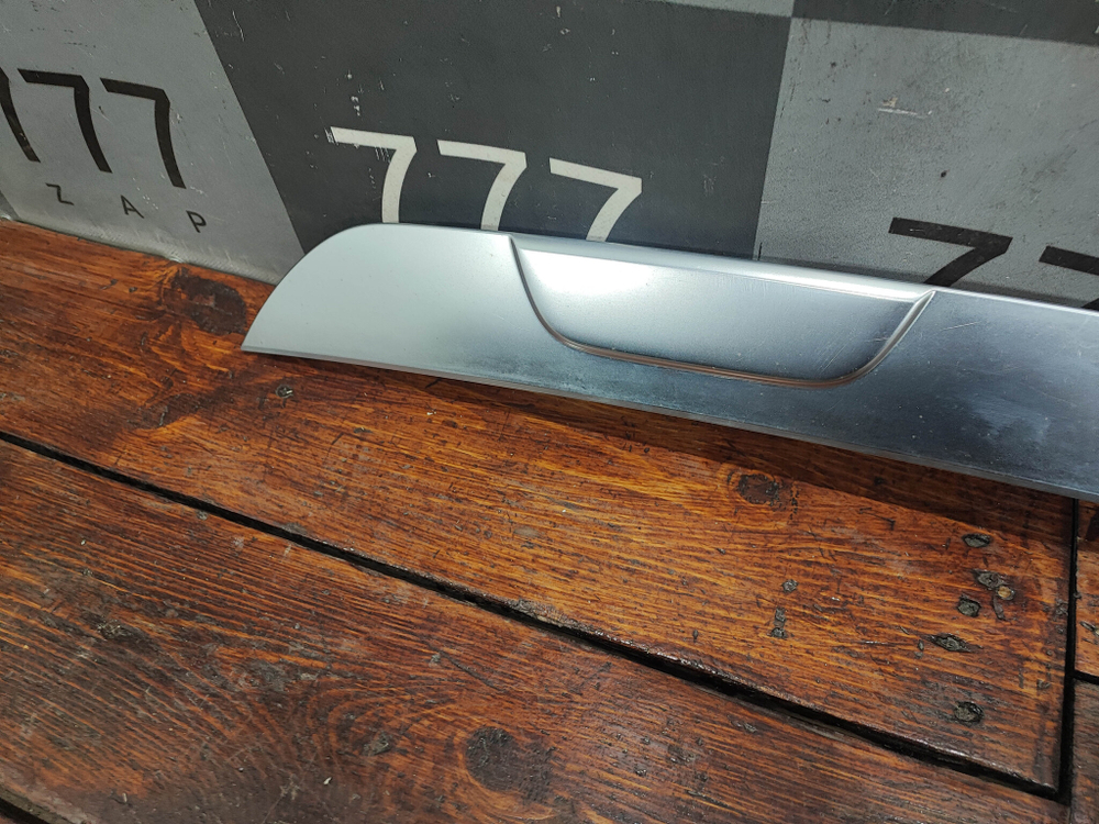 Накладка заднего бампера Mercedes E-Class (W213) 16-нв Б/У Оригинал A2138854402