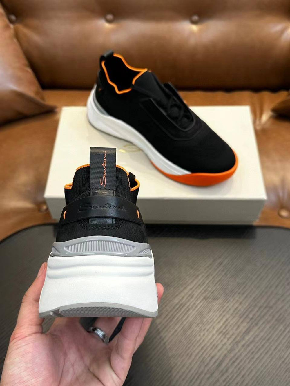 Кроссовки Santoni