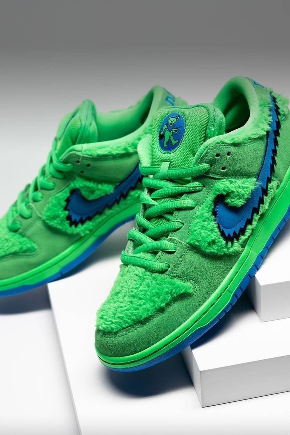 Nike Dunk x Grateful Dead Low SB 'Green Bear'