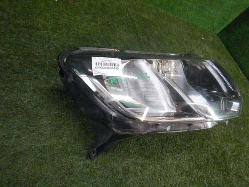 Битая Фара правая Renault Logan 2 Sandero 2 (2014-2018) галоген