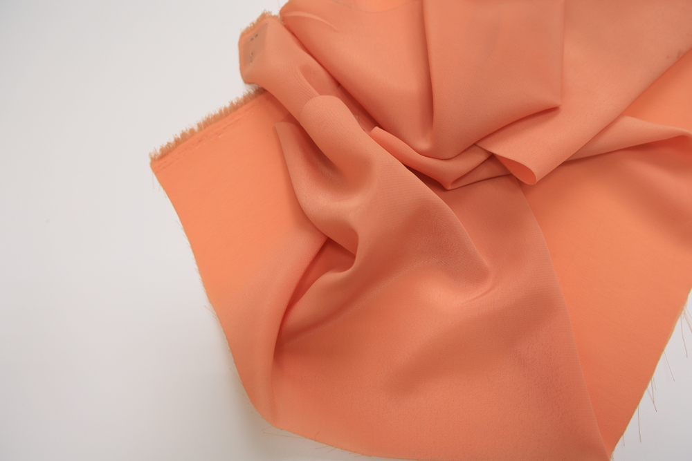Креп плательный персик