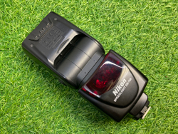 Nikon Speedlight SB-700 Покупка/Продажа