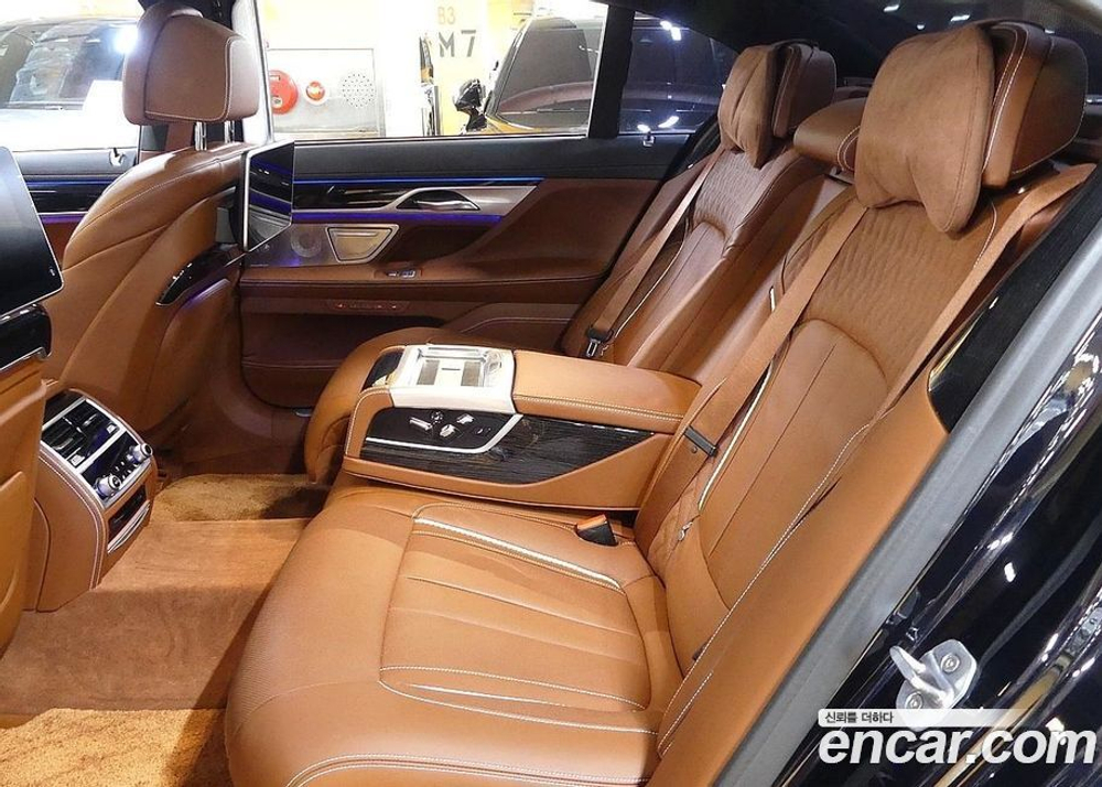 BMW 7 Series (G11) M760Li xDrive (11.2019)
