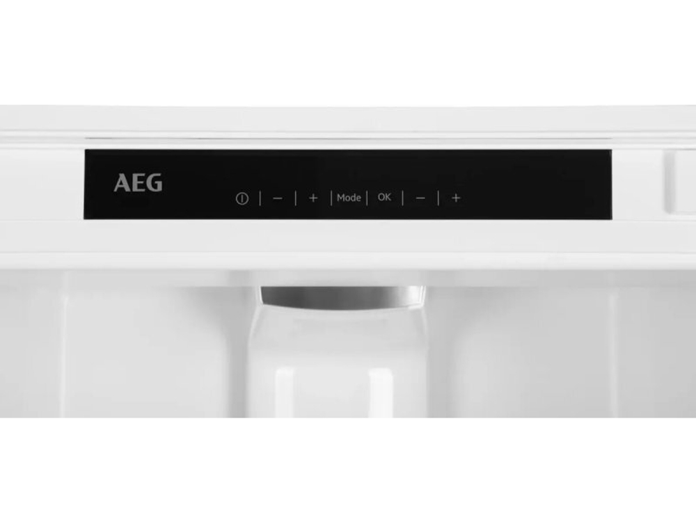 Встраиваемый холодильник AEG SCE819E5TS