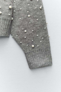 ZARA ТРИКОТАЖНЫЙ БОМБЕР С ИСКУССТВЕННЫМ ЖЕМЧУГОМ, МЯГКИЙ СЕРЫЙ