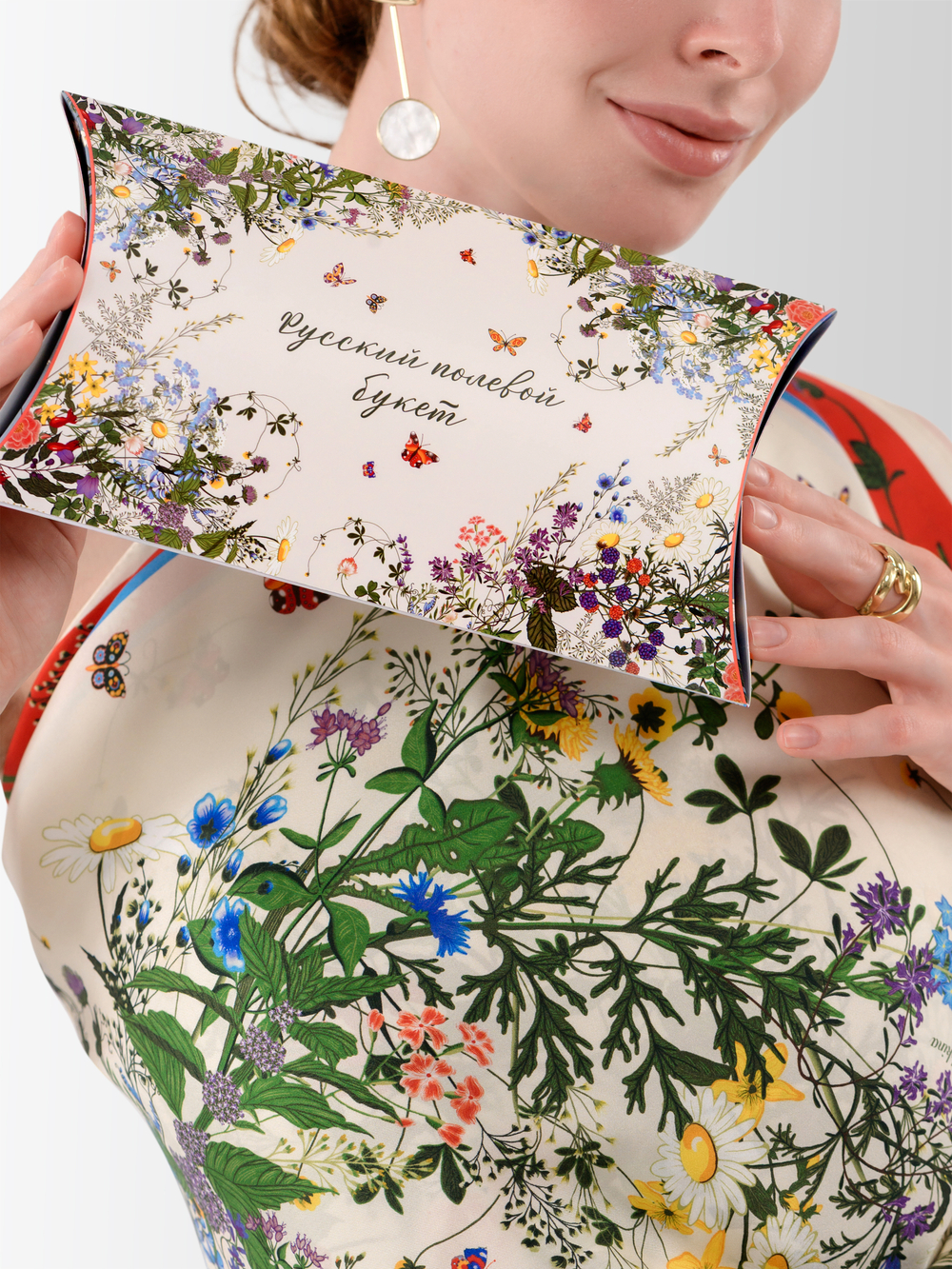 Платок «Русский полевой букет» красный 100% шёлк