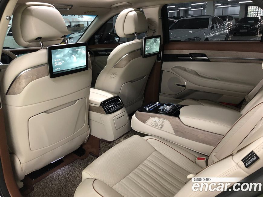 Genesis G90 3.8 AWD (04.2021)