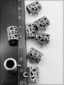 Бейлы (держатели для кулонов) "Цветы" для изготовления бижутерии.