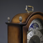 Настольные кабинетные часы с лунным календарем