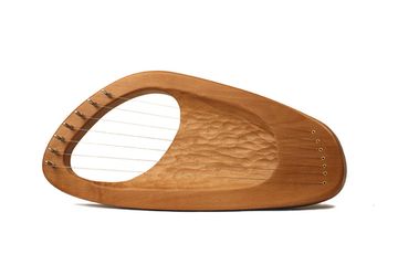 GU-20.63.07.85200 Лира с игровым окном 7 струн, светлая, Гусельник