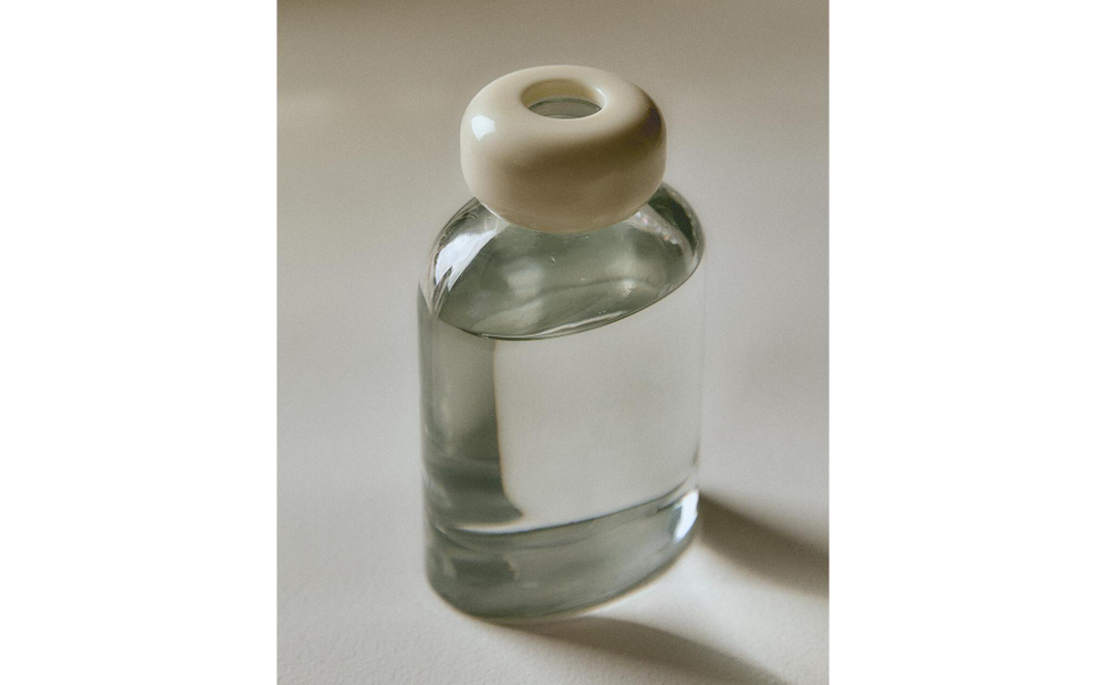 Zara Home ÉCLAT DE LYS REED DIFFUSERS — ароматический диффузор с тростниковыми палочками, Эклат де Лис, 120 мл