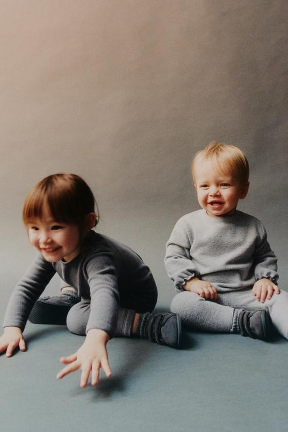 ZARA ЛЕГИНСЫ SOFT TOUCH С КАРМАНОМ, СЕРЫЙ С МЕЛАНЖЕВЫМ ЭФФЕКТОМ