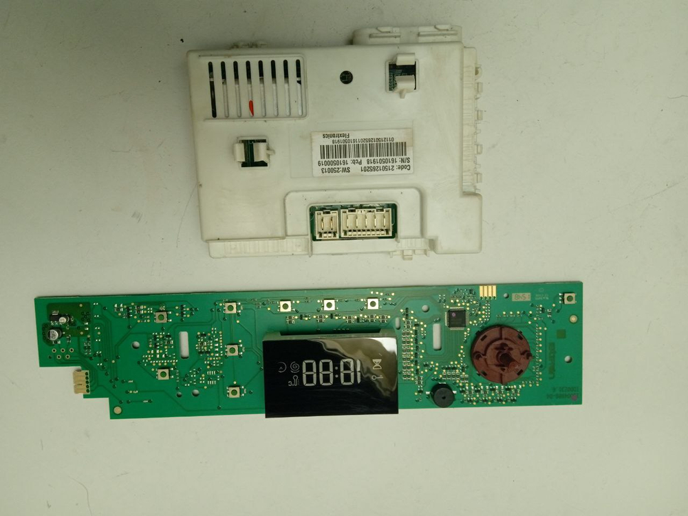 VMUF 501 B кт4 Модули индикации C00293589 и силовой C00375883 для стиральных машин Hotpoint-Ariston б/у