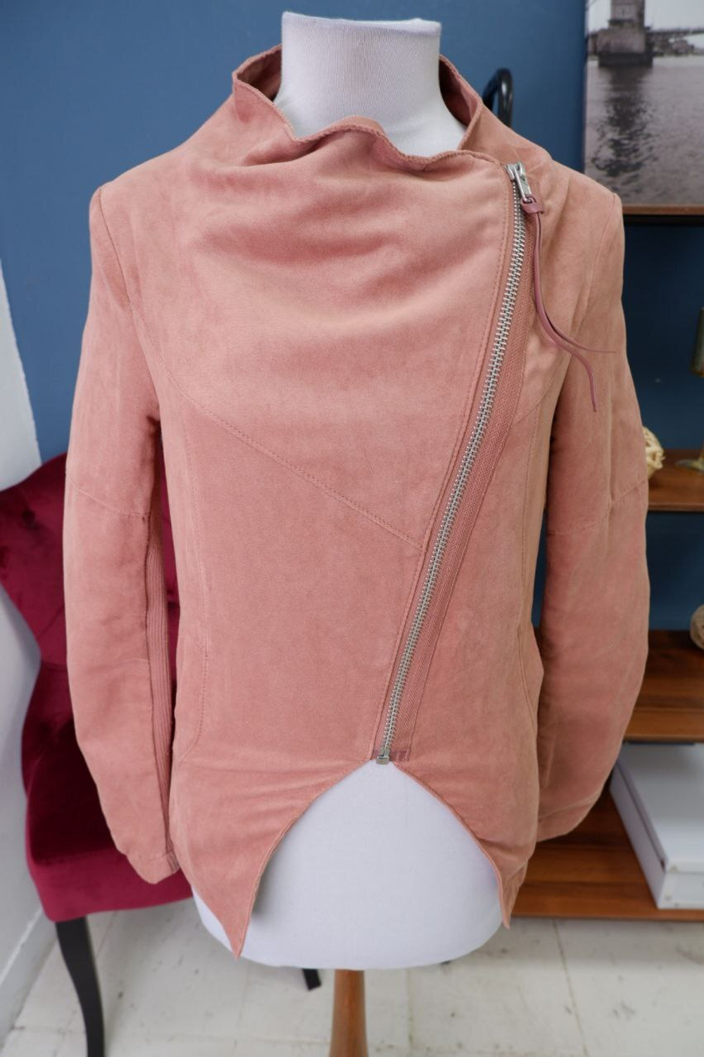 Куртка стильная 44 размер