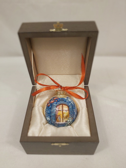 Шар новогодний с ручной росписью  Палех "Кошка на окошке"