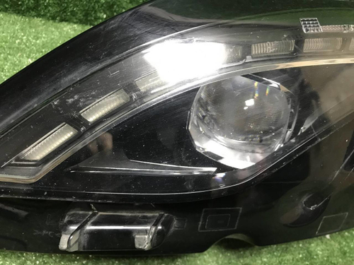Фара левая Peugeot 3008 2 (2016-2020) LED