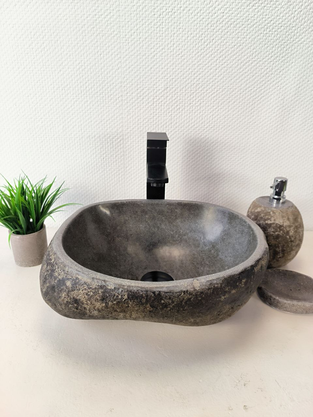 Раковина из речного камня RS-65994 39х31х16 из натурального камня