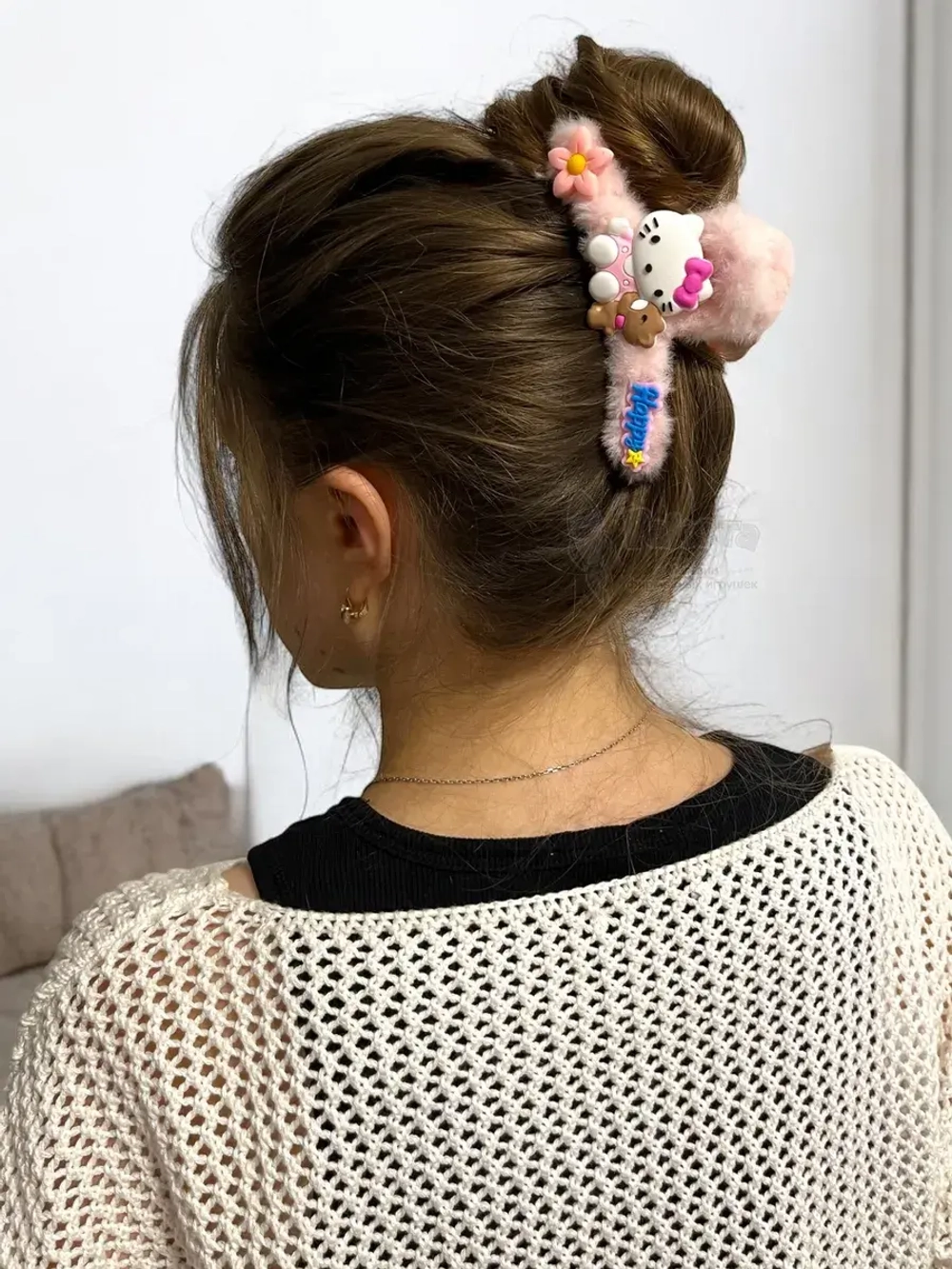 Заколка крабик краб для волос пушистый плюшевый Hello Kitty