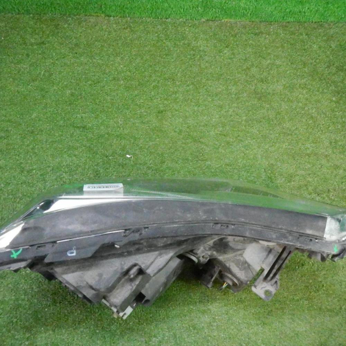 Фара левая Toyota Rav 4 CA40 (2015-2019) LED