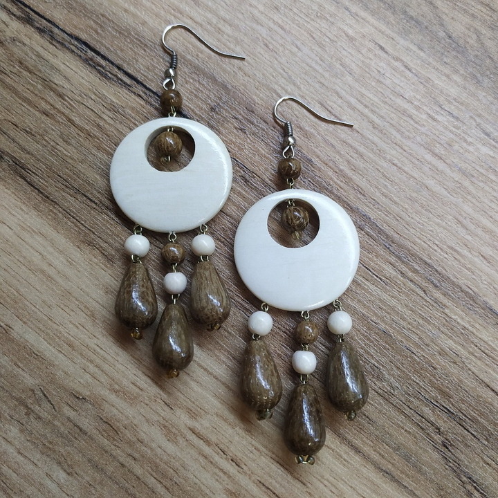 Серьги Сатурн, дерево, цвет молочный, темно-кор., 30x70 мм 317892