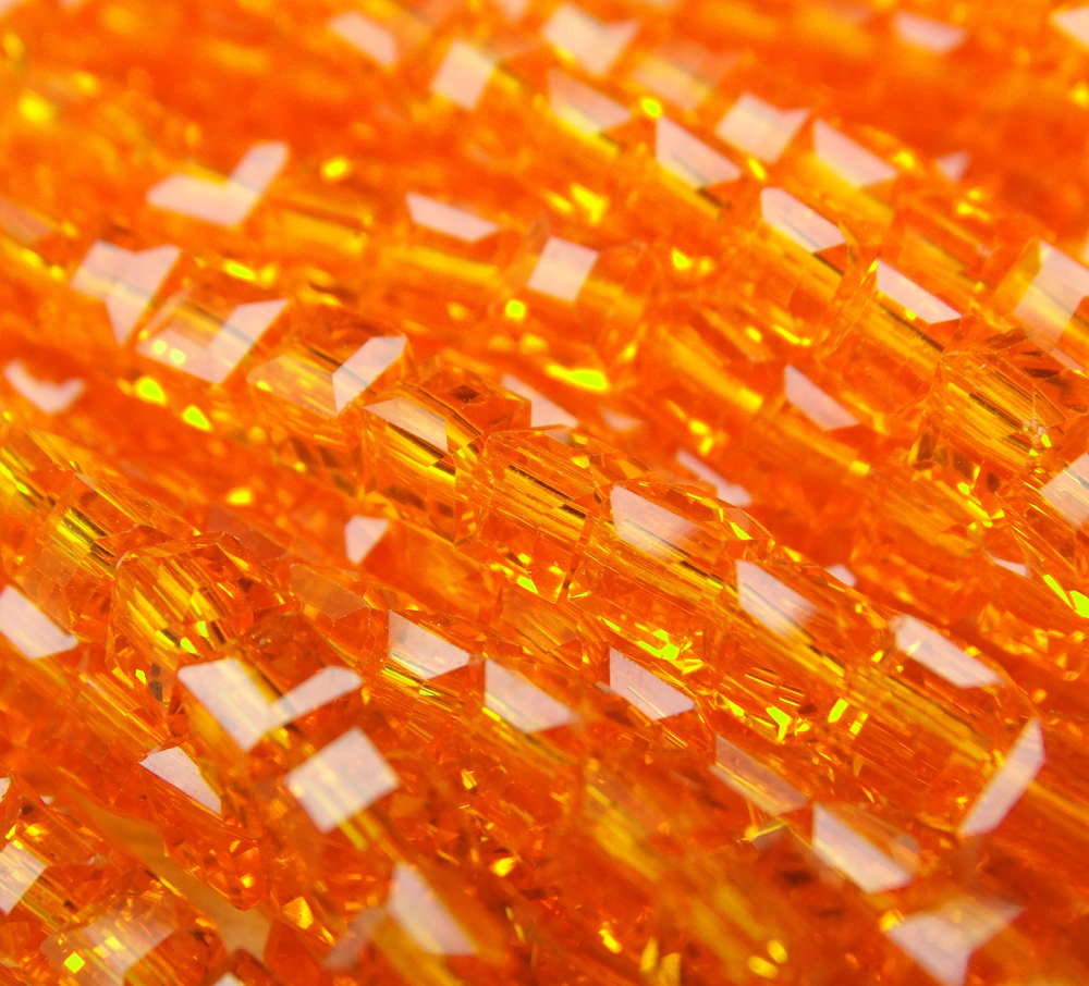 БВ007НН3 Хрустальные бусины квадратные, цвет: оранжевый, размер 3 мм, кол-во: 63-65 шт.