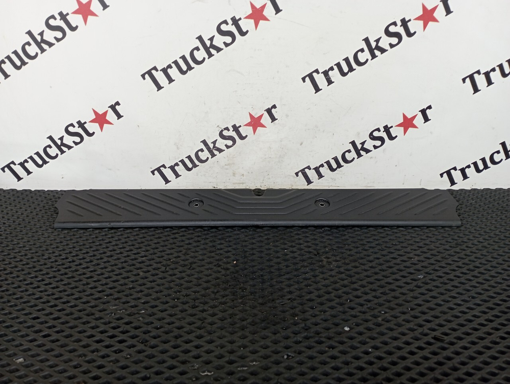 Накладка порога 2023г