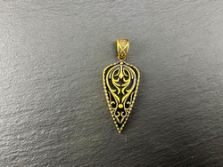 Подвеска. Щит женский