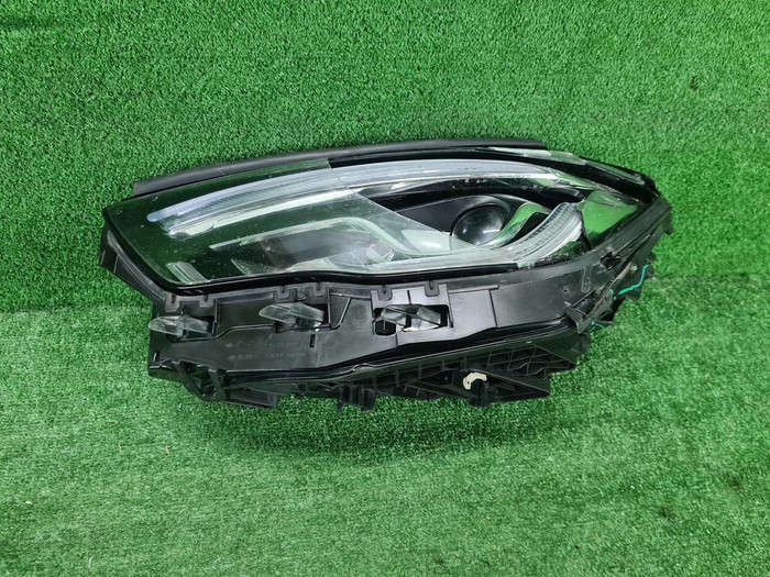 Битая Фара левая Mercedes GLA H247 (2020-2023) LED