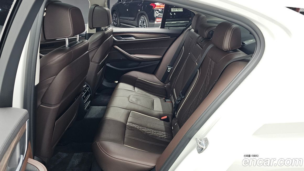 BMW 5 Series (G30) 520d Luxury Plus (08.2019)