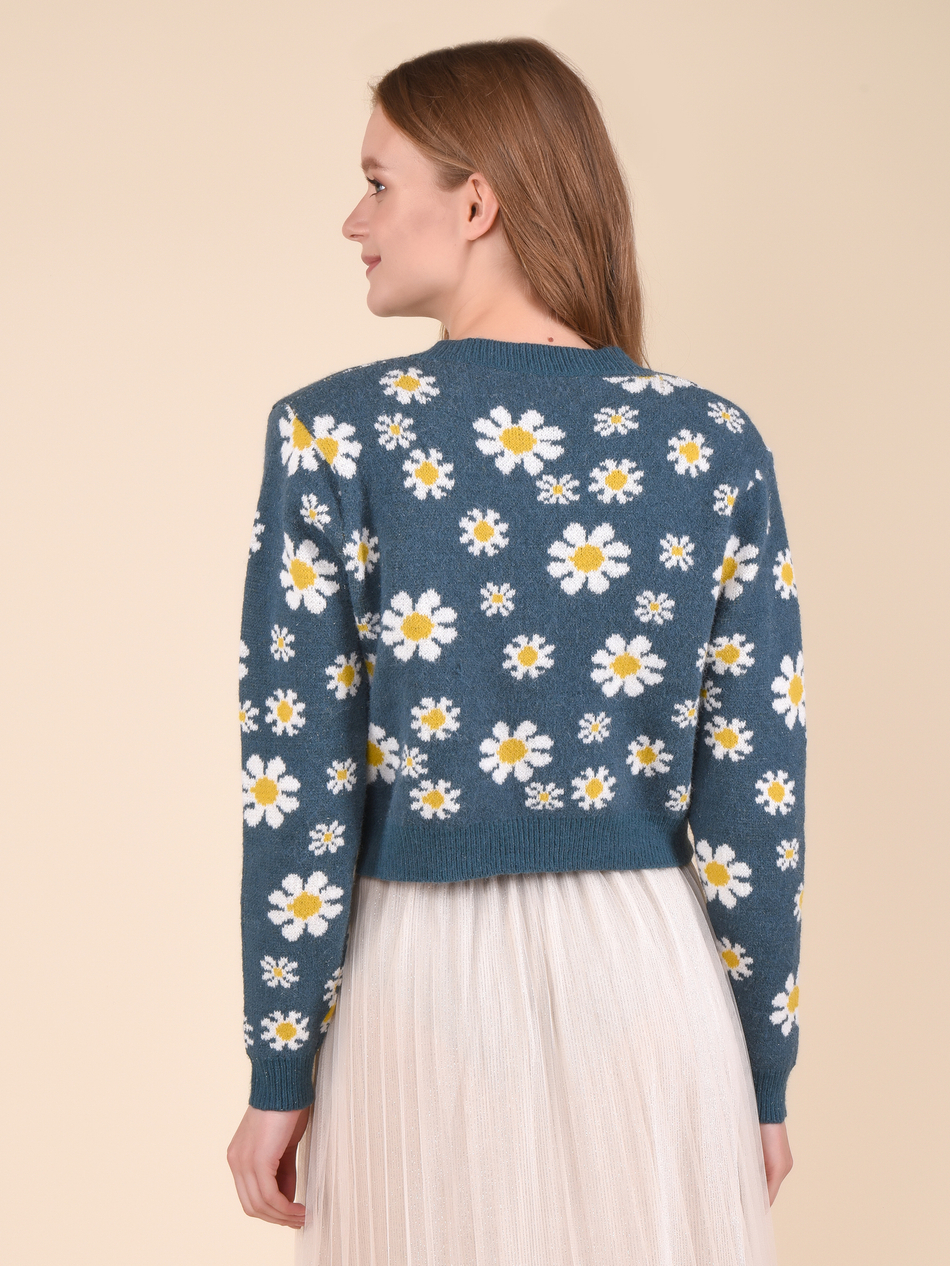 Кардиган женский с объемными ромашками