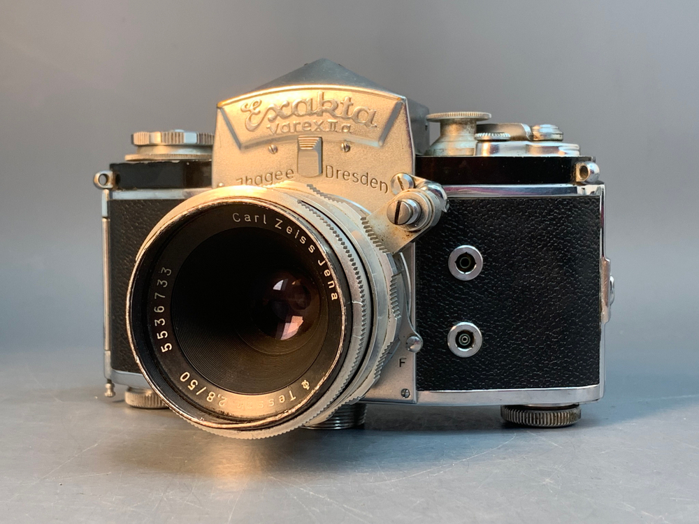 Exakta Varex IIa + Tessar 2.8/50mm пыль внутри объектива