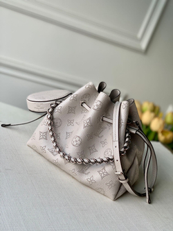 Louis Vuitton Bella
