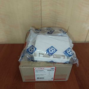 Заглушка короба 00875 DKC LAN. для короба 100х80 430000.0021