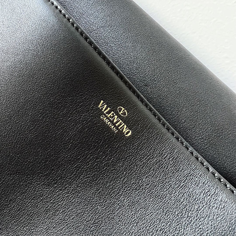 Valentino One Stud Maxi Hobo Bag 40 cm