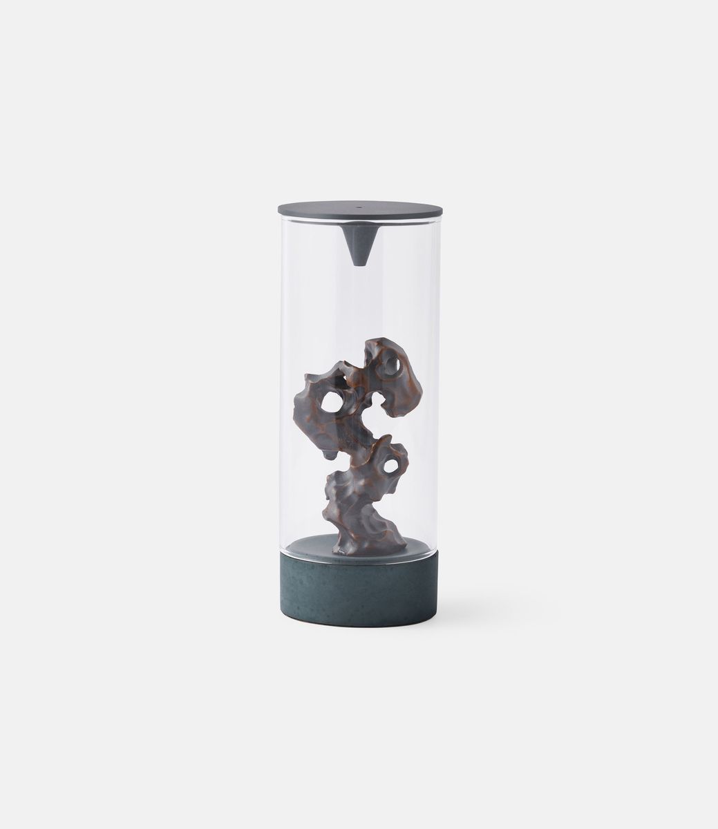 Kin Object Chrysalis — держатель аромапалочек