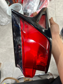 Задние фонари Lexus NX200/NX200t/NX300/NX300h оригинал