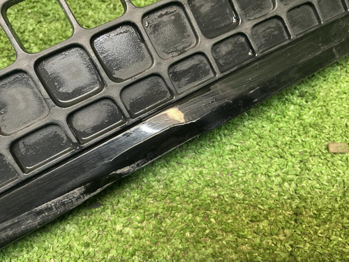 Накладка крыла левая LR Defender 2 L663 (19-нв)