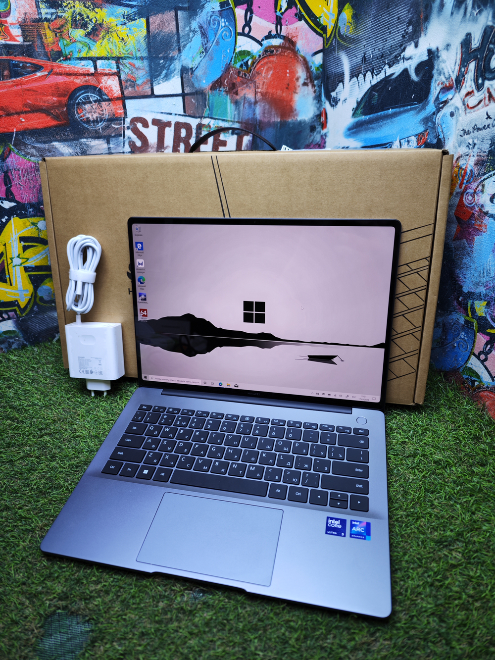 Huawei MateBook 14 U5-125H/16Gb/2K/120Hz/OLED/FLMH-X FlemingH-W5651T