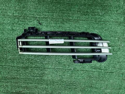 Решетка перед. бампера Range Rover Vogue 4 (12-17)
