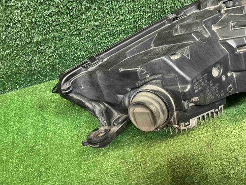 Фара правая Audi A4 B9 (2019-2025) LED