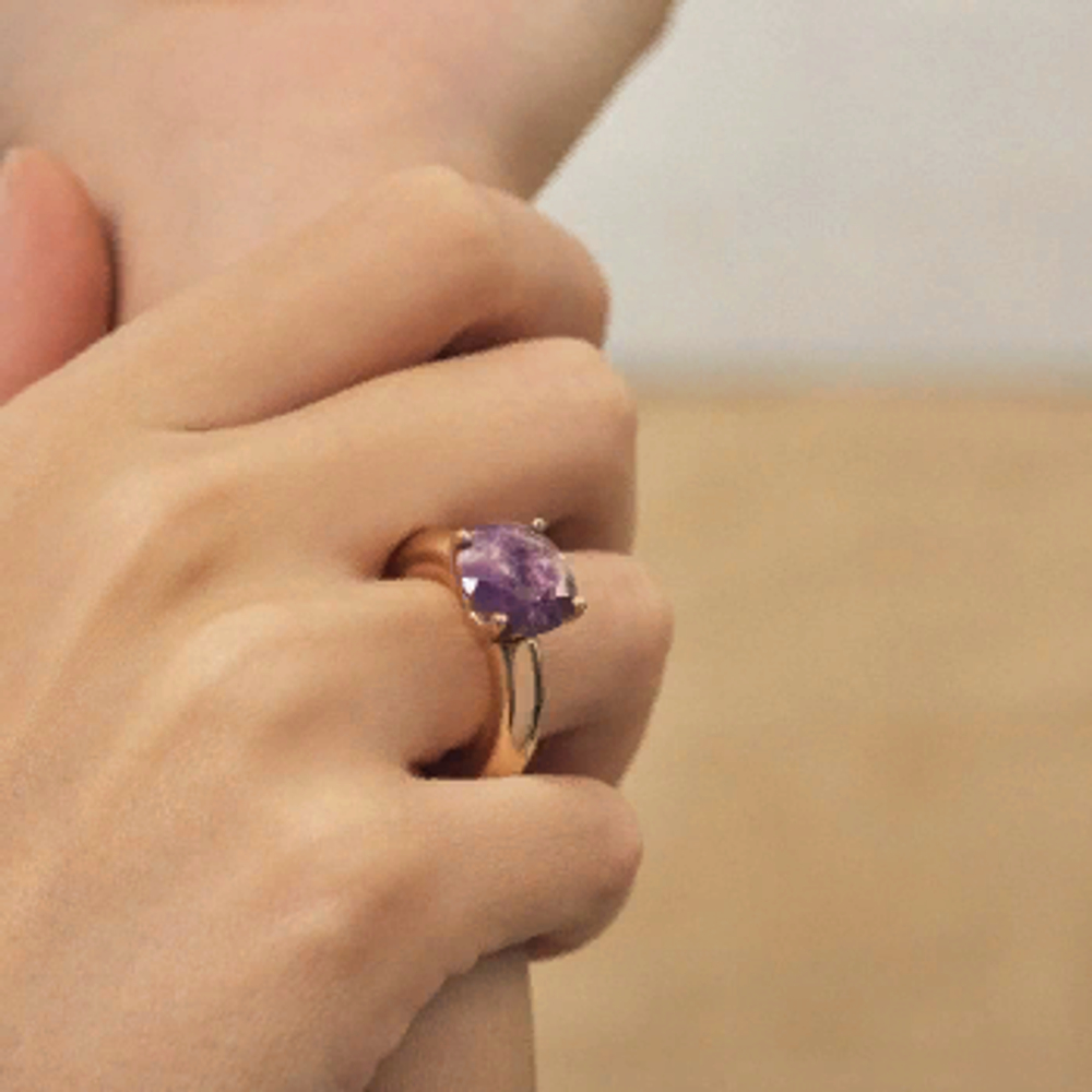 Moonka Cartoon Ring с чароитом
