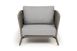 "Багамы" кресло плетеное из роупа, каркас алюминий бежево-серый (RAL7006) муар, роуп серо-коричневый 23мм, ткань светло-серая