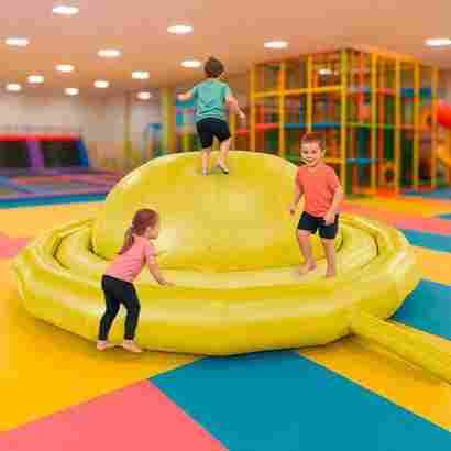 Надувное оборудование «Надувной живот» 3*3*1,2 м, жёлтый