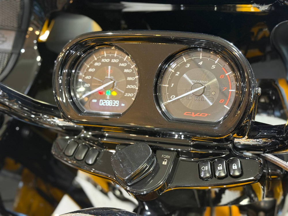 Harley-Davidson CVO Road Glide Limited 2022 (с НДС)