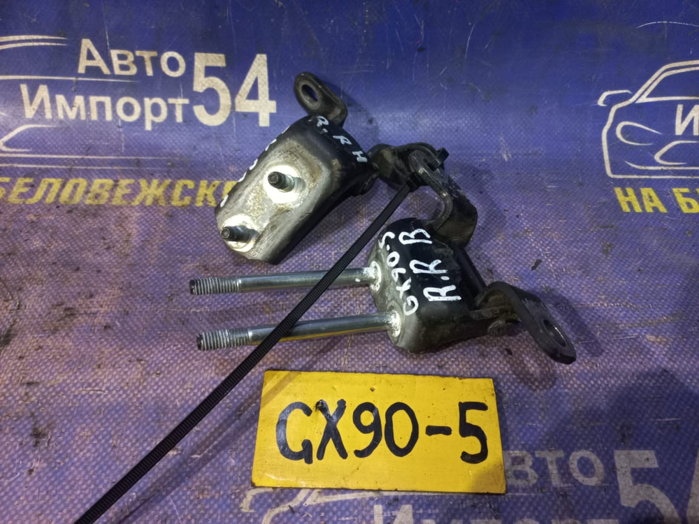 Петля двери задней правой TOYOTA CHASER 1993