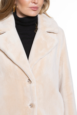 ПЛЮШЕВАЯ КУРТКА