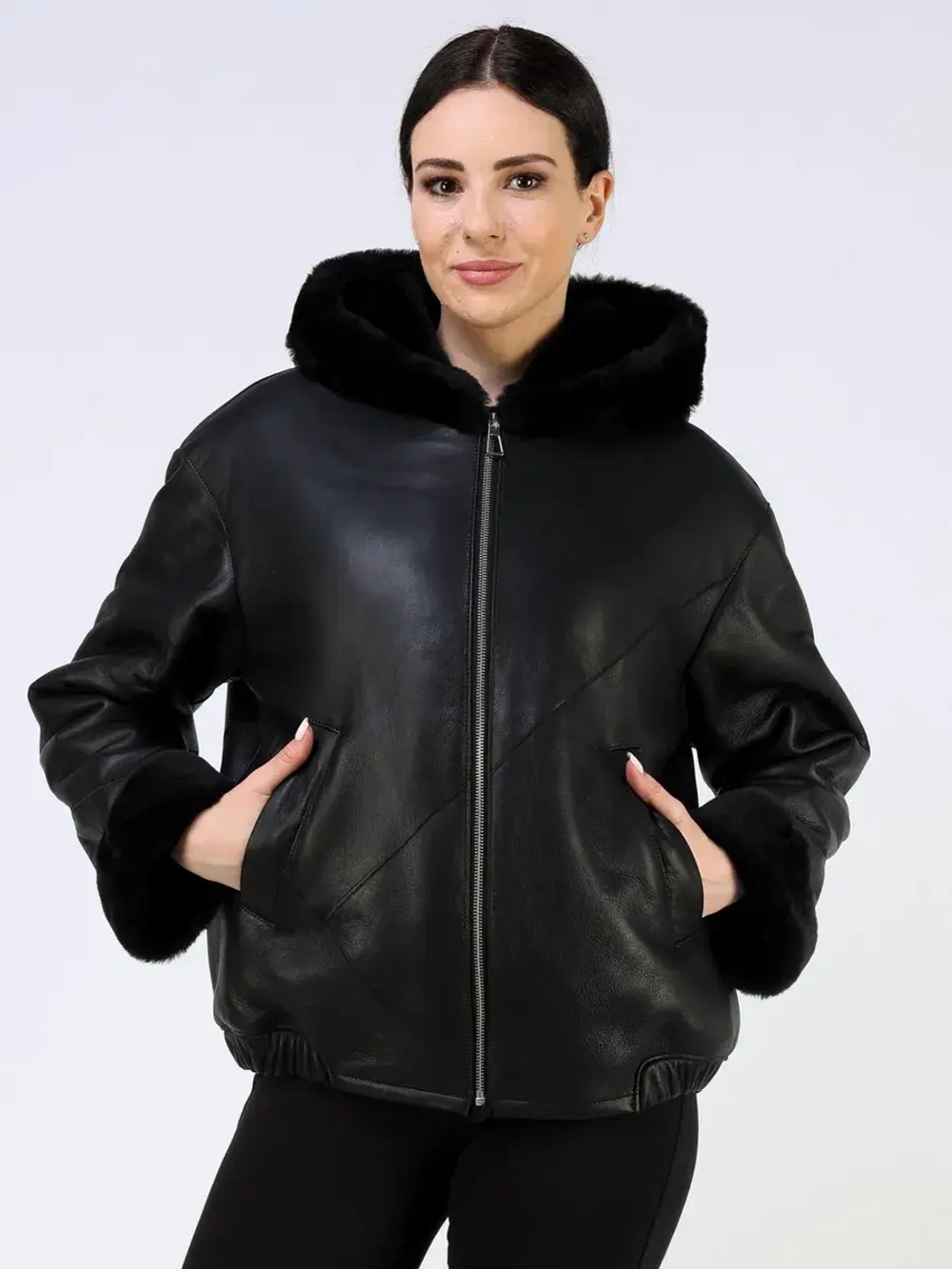 Дубленка зимняя натуральная куртка короткая с капюшоном