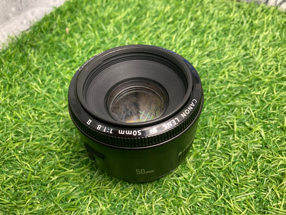 Canon EF 50mm 1.8 II